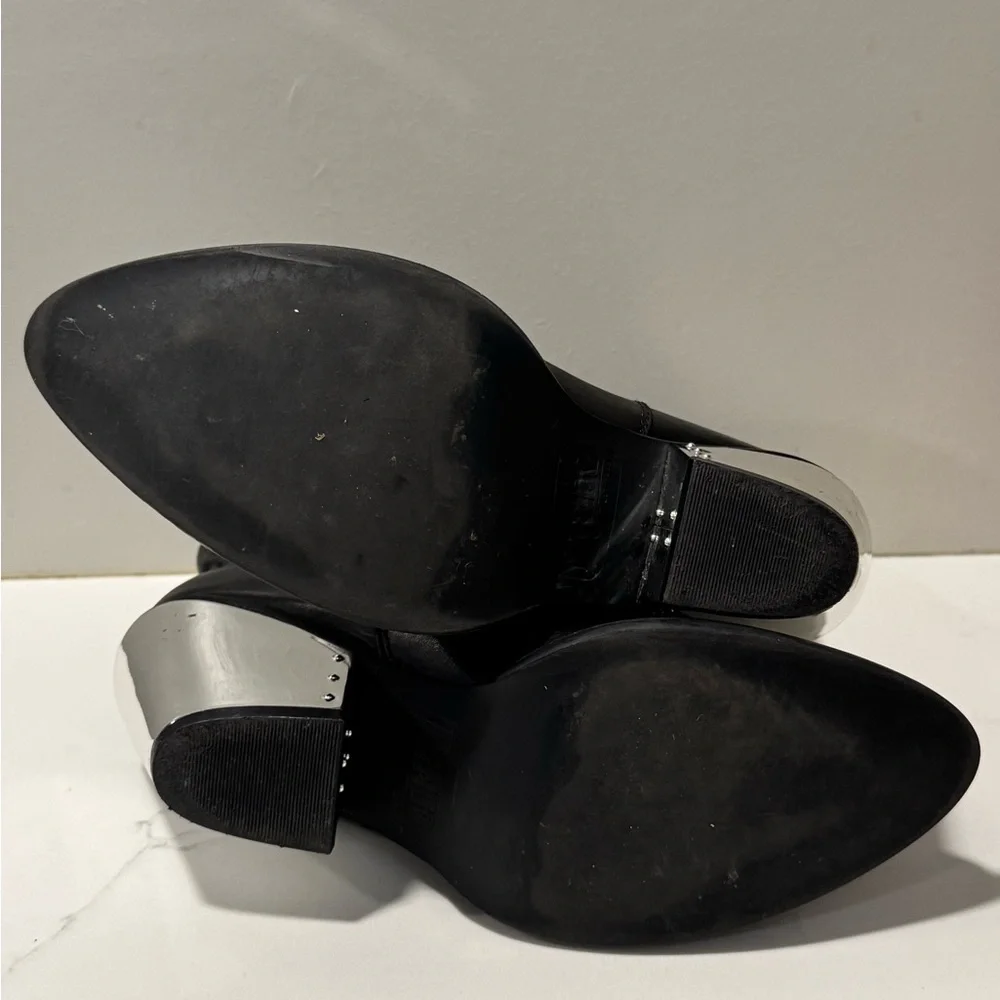 Dingo Backstage Leather Western Ankle Boot